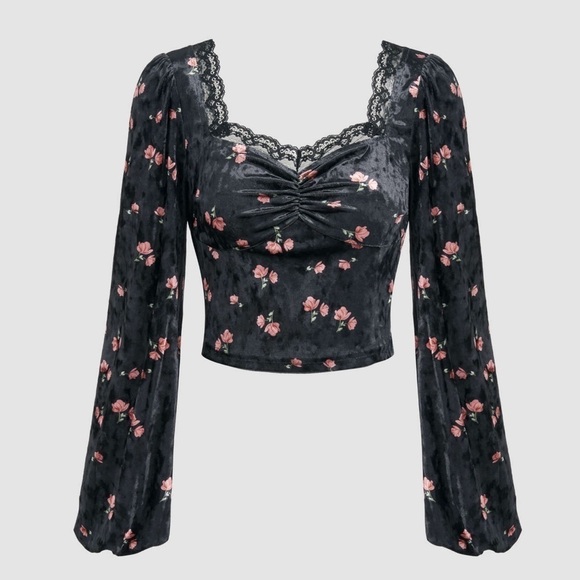 Cider Velvet Sweetheart Black Floral Lace Top - Picture 2 of 15